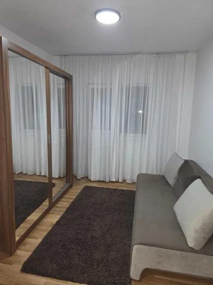 Apartament cu 3 camere decomandat, mobilat în Drumul Taberei