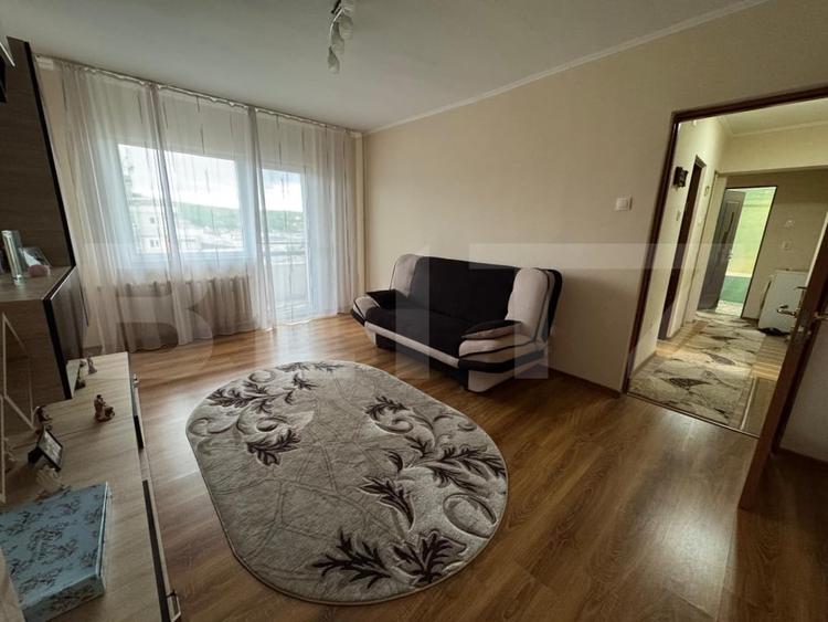 Apartament 2 camere, 52 mp, zona Micro 5 - Hunedoara - 1