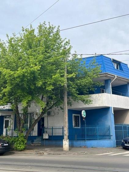 Casă individuală cu 8 camere cu Canalizare în Prelungirea Ferentari