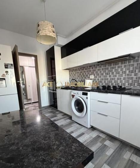 Apartament cu 2 camere decomandat, mobilat în Păcii
