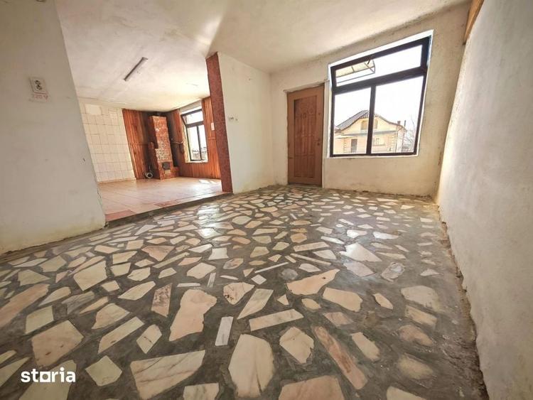 Spațiu comercial, de 140 mp, în Micești