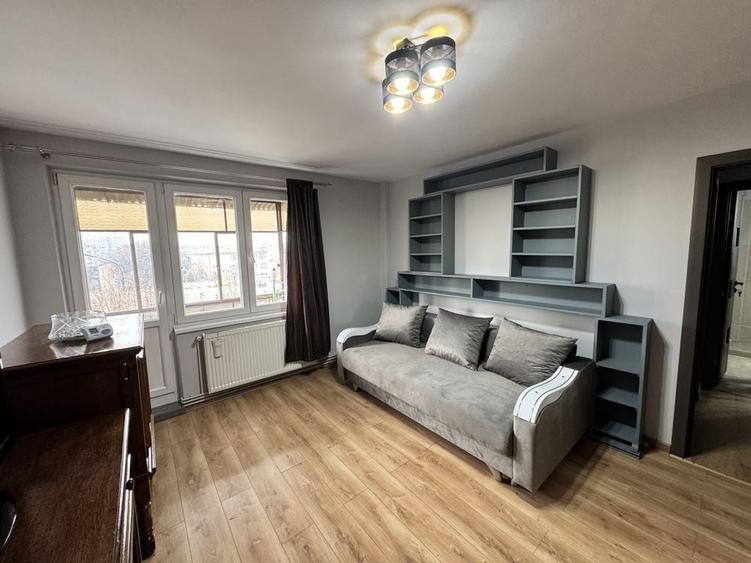 Apartament cu 2 camere decomandat în Exterior Vest