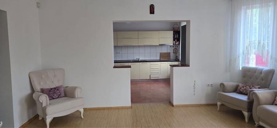 Casă cu 4 camere în Livada