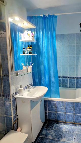 Apartament cu 2 camere semidecomandat în Girocului