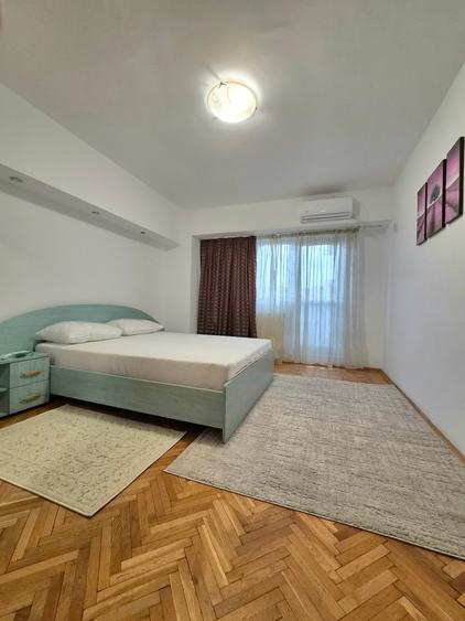 Apartament cu 2 camere decomandat în P-ța Unirii
