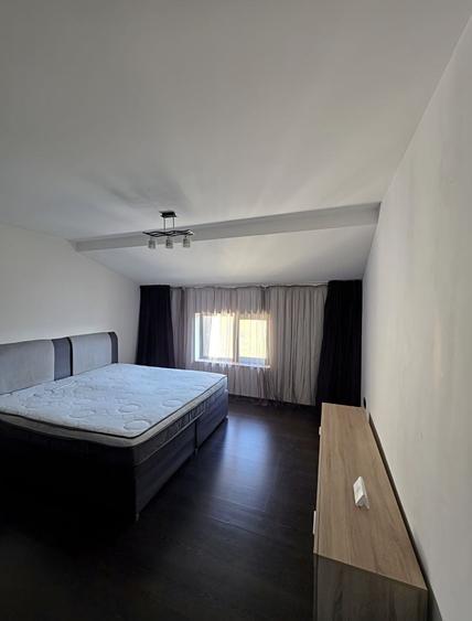 Apartament cu 2 camere semidecomandat în Bariera Vâlcii