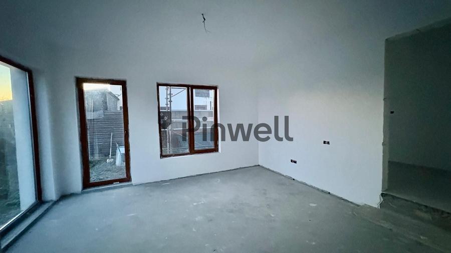 Duplex cu 4 camere cu Canalizare în Tunari