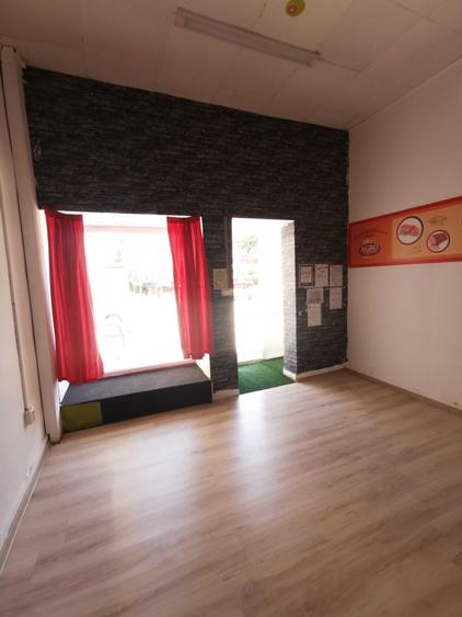 Spațiu comercial, de 27 mp, în Dacia