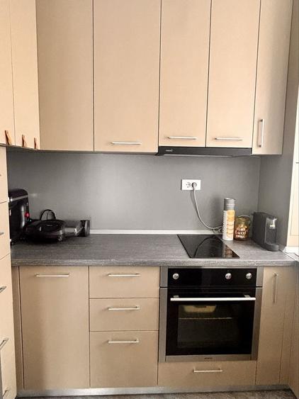 Apartament cu 3 camere decomandat în Șerban Vodă