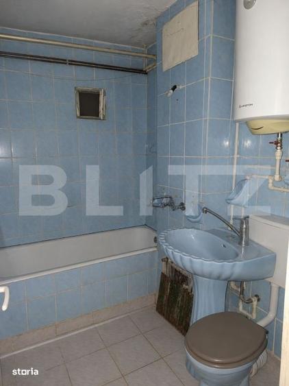 Apartament cu 3 camere decomandat în 1 Mai