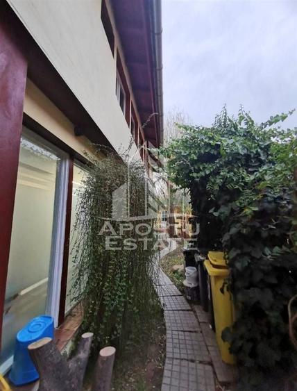 Casă individuală cu 9 camere cu Canalizare în Iosefin