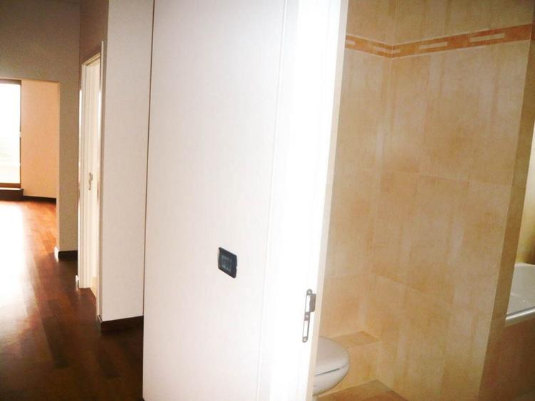 Penthouse cu 3 camere decomandat, mobilat în Primăverii