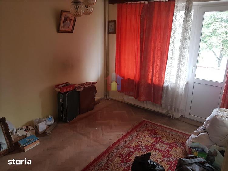 Apartament cu 2 camere semidecomandat în Hipodrom