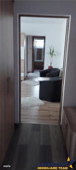 Apartament cu 2 camere în Simeria