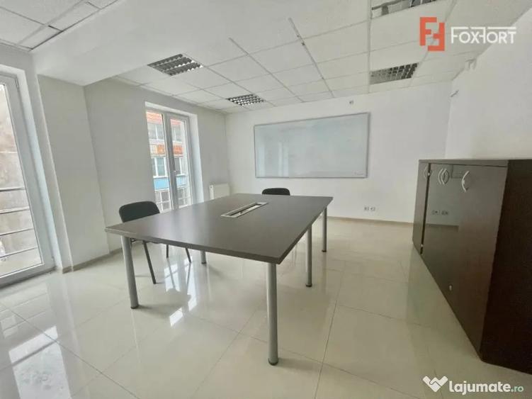 Spațiu comercial, de 585 mp, în Simion Bărnuțiu