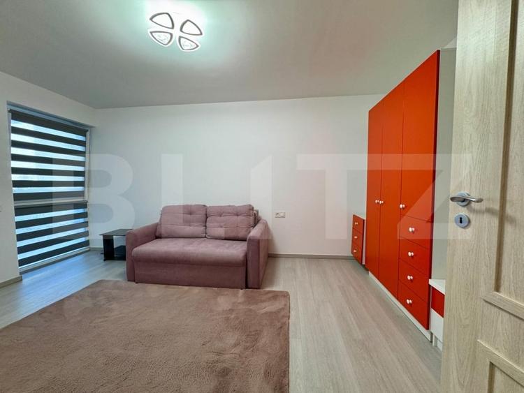 Apartament cu 3 camere decomandat, mobilat în Unirii