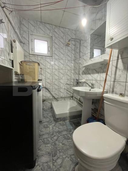 Apartament cu 2 camere semidecomandat, mobilat în Micro 6