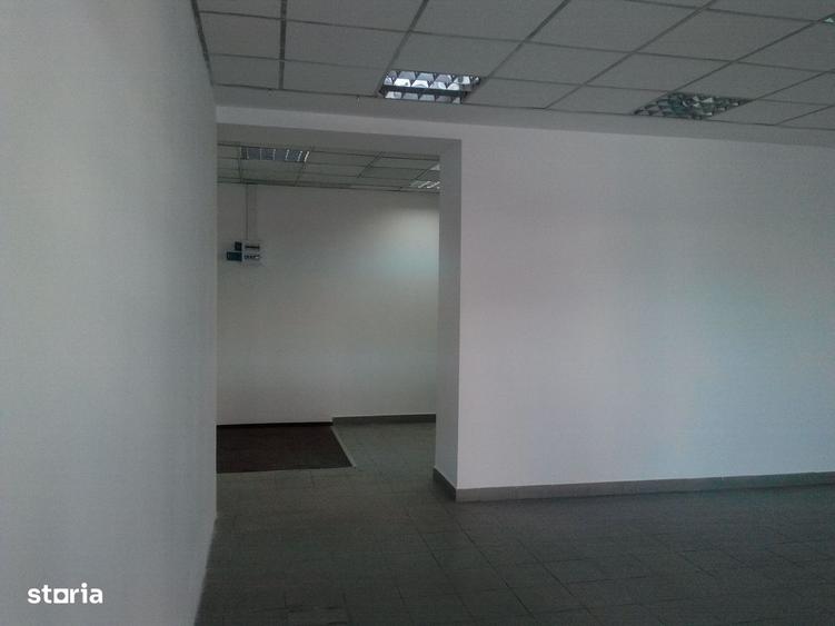 Spațiu comercial, de 130 mp, în P-ța Gorjului