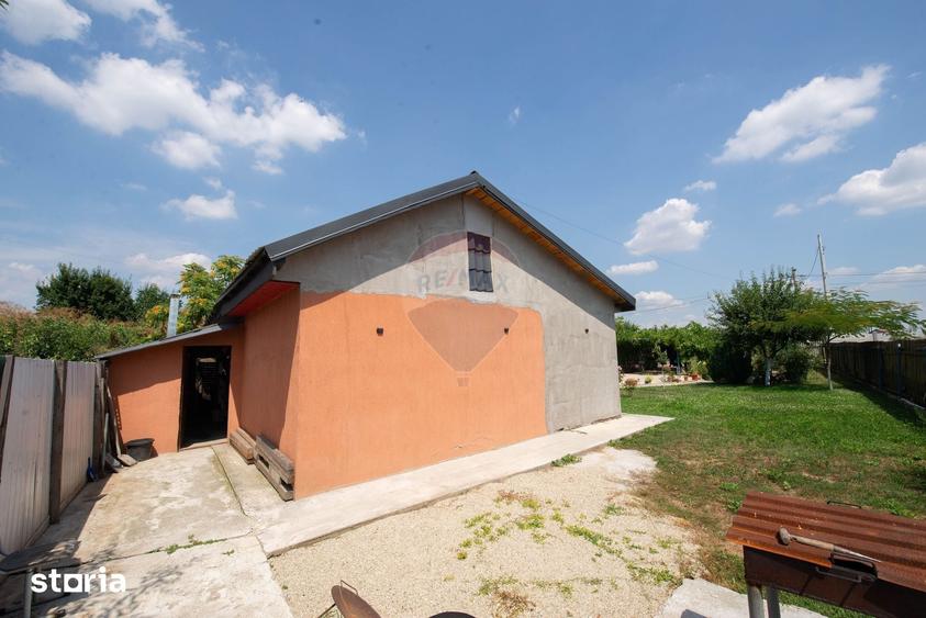 Casă cu 3 camere cu Teren 611 Mp în Adunații-Copăceni