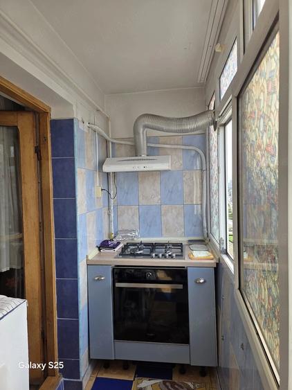 Apartament cu 3 camere decomandat în Republicii