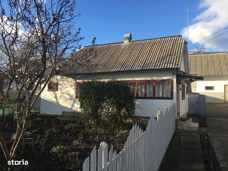 Casă cu 4 camere în Măzănăești