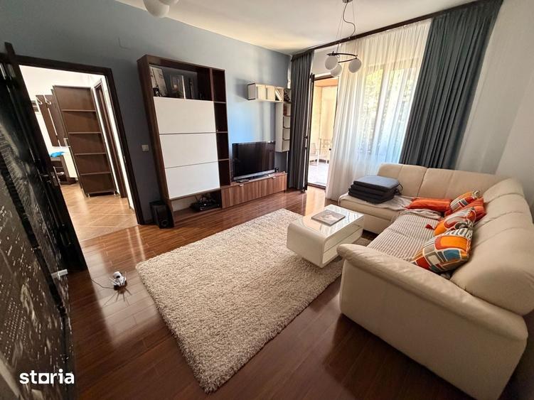 Apartament cu 3 camere decomandat în Dobroești