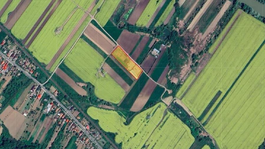 Teren Construcții extravilan de 10000 mp, în Ștefan cel Mare