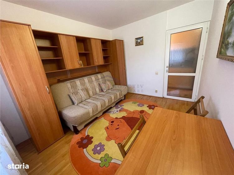 Apartament cu 3 camere decomandat în Obcini