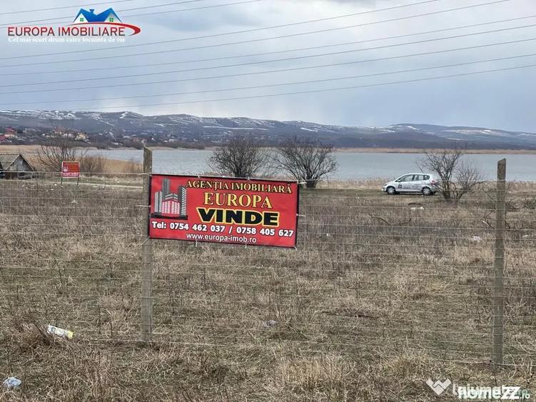 Teren de 2000 mp, în Central
