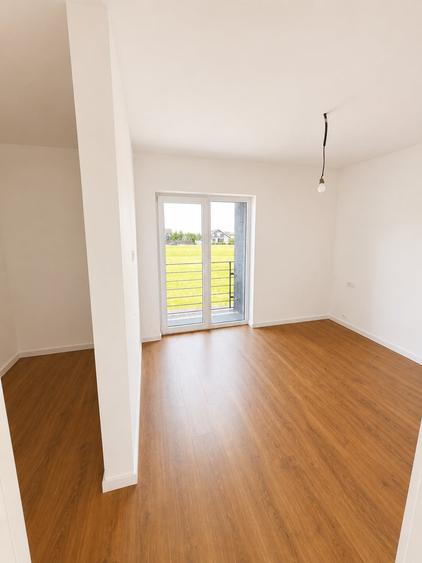 Casă individuală cu 4 camere cu Teren 370 Mp în Oarda