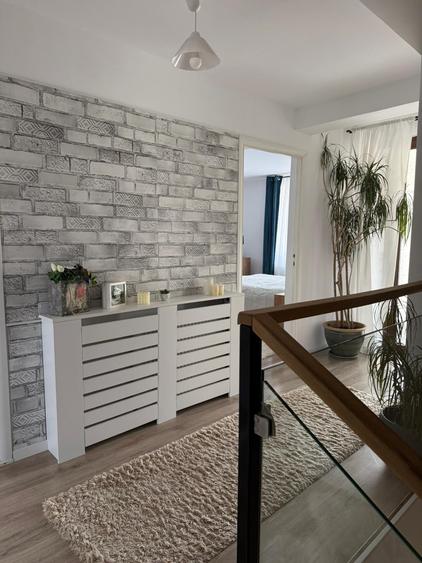 Duplex cu 4 camere cu Teren 200 Mp în Florești