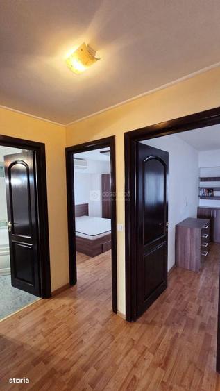Apartament cu 3 camere semidecomandat, mobilat în Semicentral