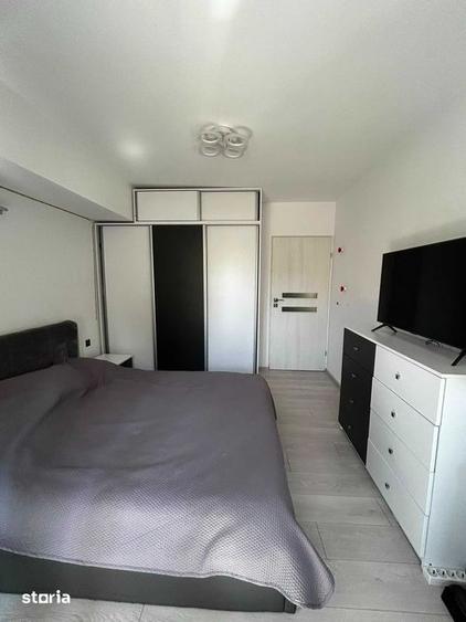 Apartament cu 3 camere decomandat, mobilat în Berceni