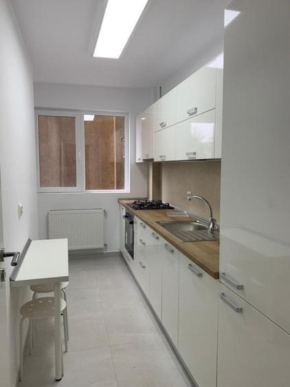 Apartament cu 2 camere semidecomandat în Romană