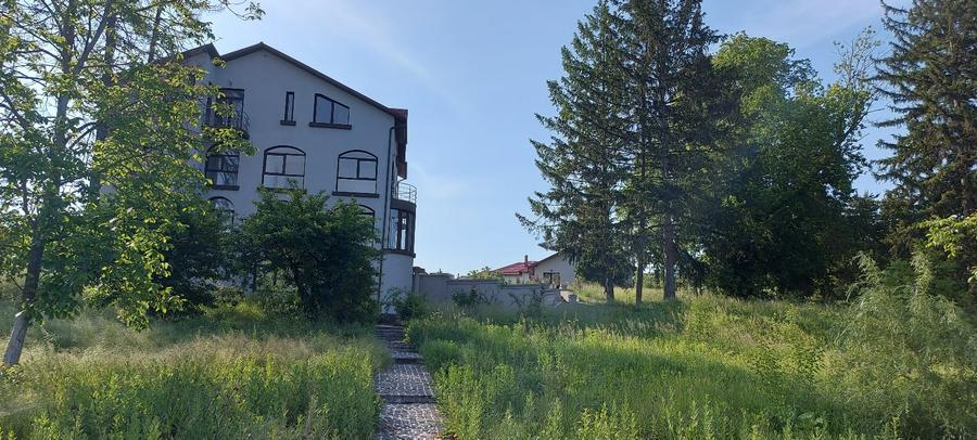 Casă individuală cu 10 camere cu Canalizare în Snagov