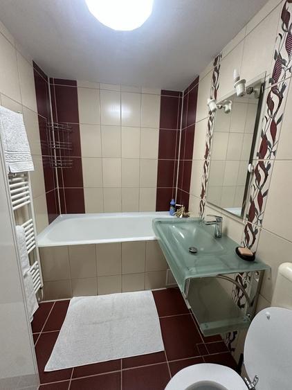 Apartament cu 2 camere decomandat în Exterior Vest