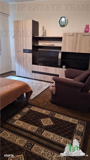 Casă cu 9 camere cu Teren 1412 Mp în Palazu Mare