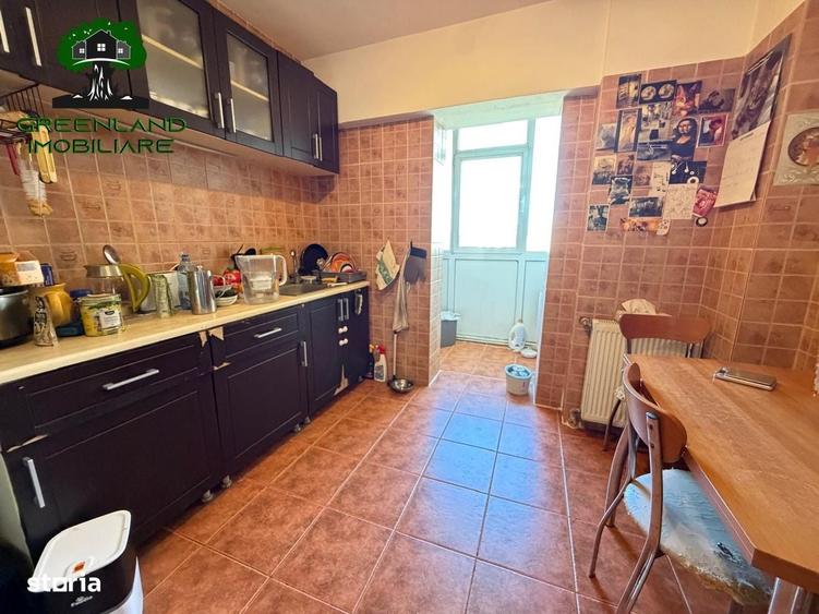 Apartament cu 3 camere decomandat în Ultracentral