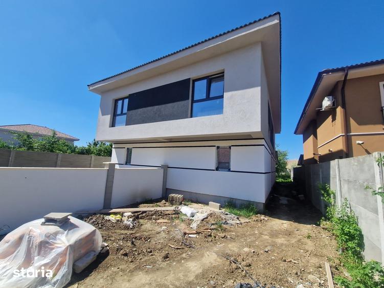 Casă cu 4 camere cu Teren 330 Mp în Ghiroda