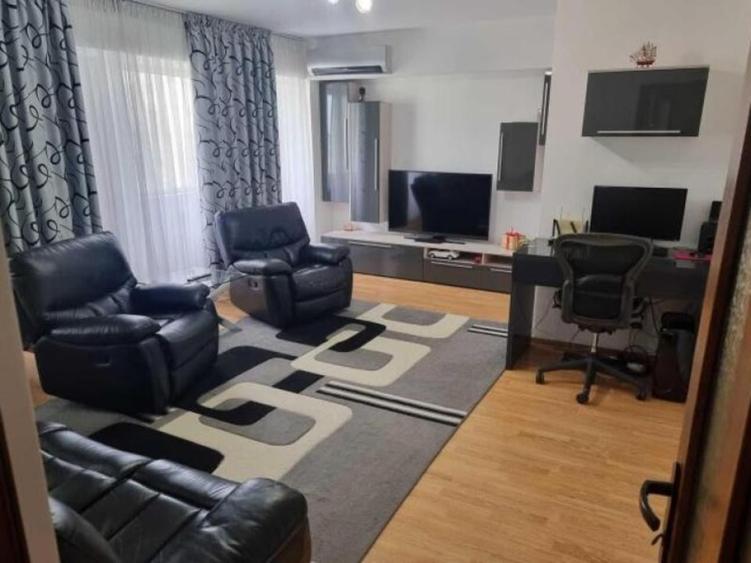 Apartament cu 3 camere, mobilat în Iancului