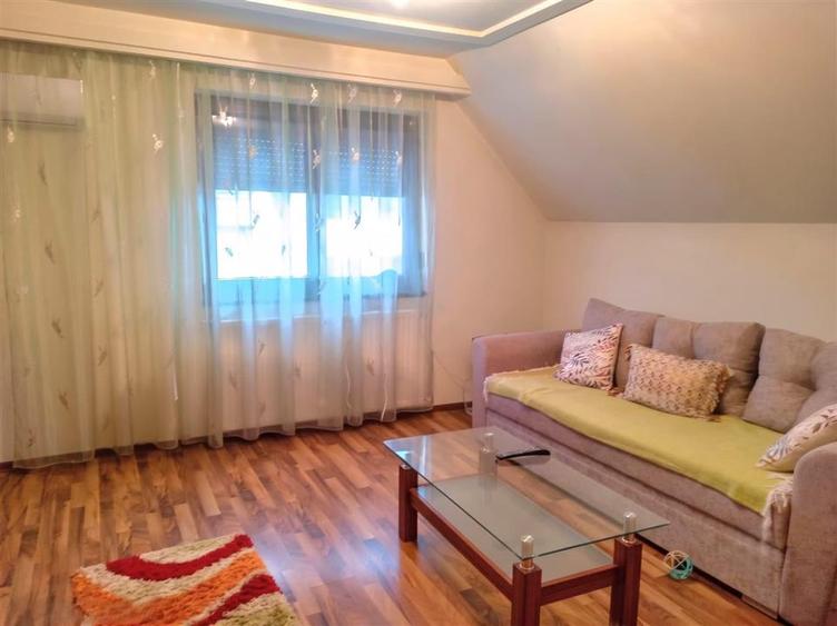 Casă individuală cu 5 camere cu Garaj în Sfântu Ilie