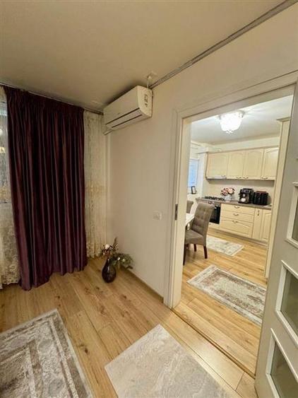 Apartament cu 2 camere semidecomandat, mobilat în 1 Mai