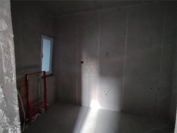 Duplex cu 4 camere cu Canalizare în Moșnița Nouă
