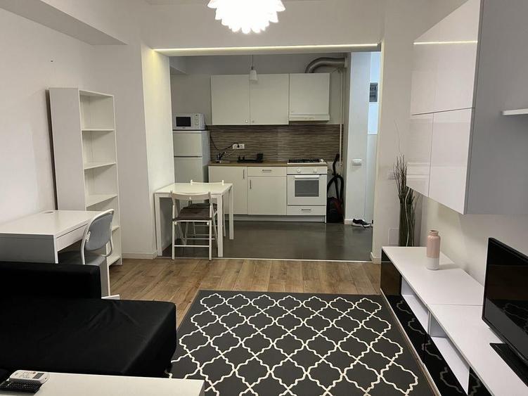 Apartament cu 2 camere decomandat în Grozăvești