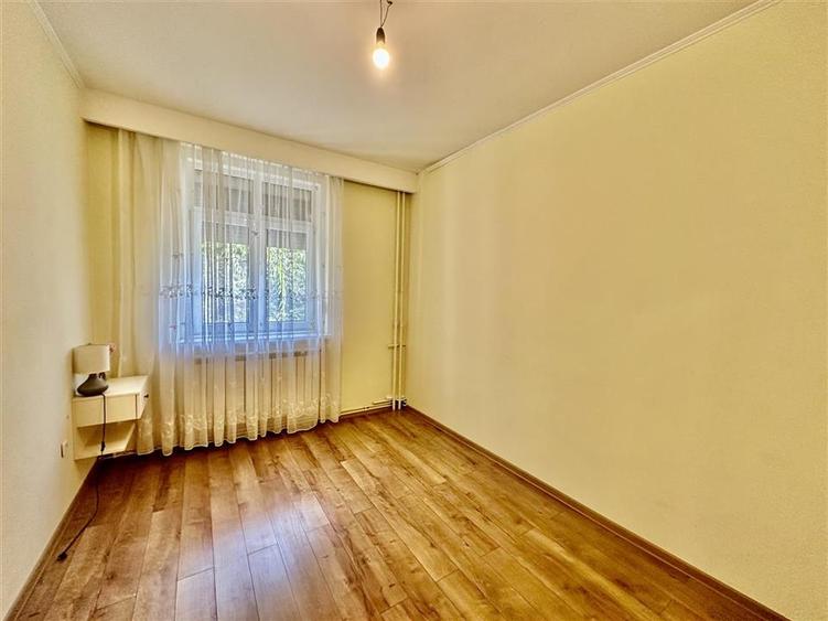 Apartament cu 3 camere decomandat în Eminescu