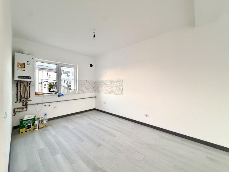 Duplex cu 3 camere cu Canalizare în Dumbrăvița