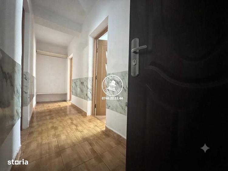 Apartament cu 3 camere decomandat în Miroslava