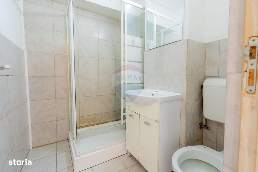 Apartament cu 3 camere decomandat în Fundeni