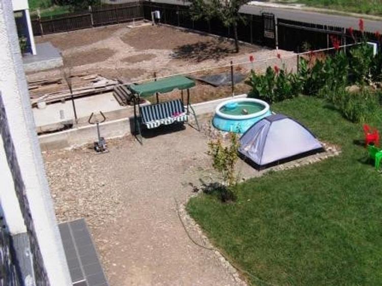 Casă individuală cu 5 camere cu Canalizare în Berceni
