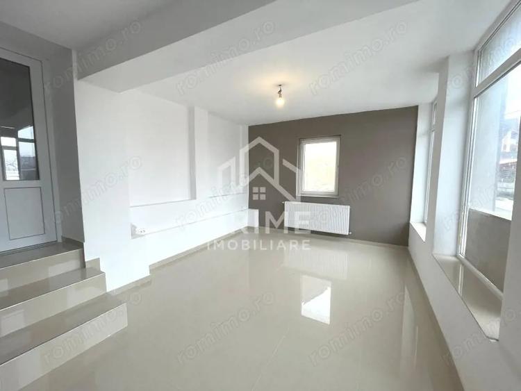 Spațiu comercial, de 60 mp, în Pianu